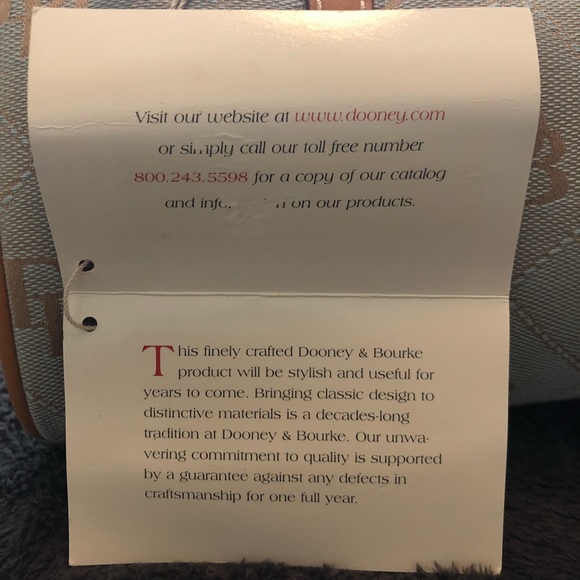 Authentic Dooney and Bourke Barrel Bag - Picture 7 of 7